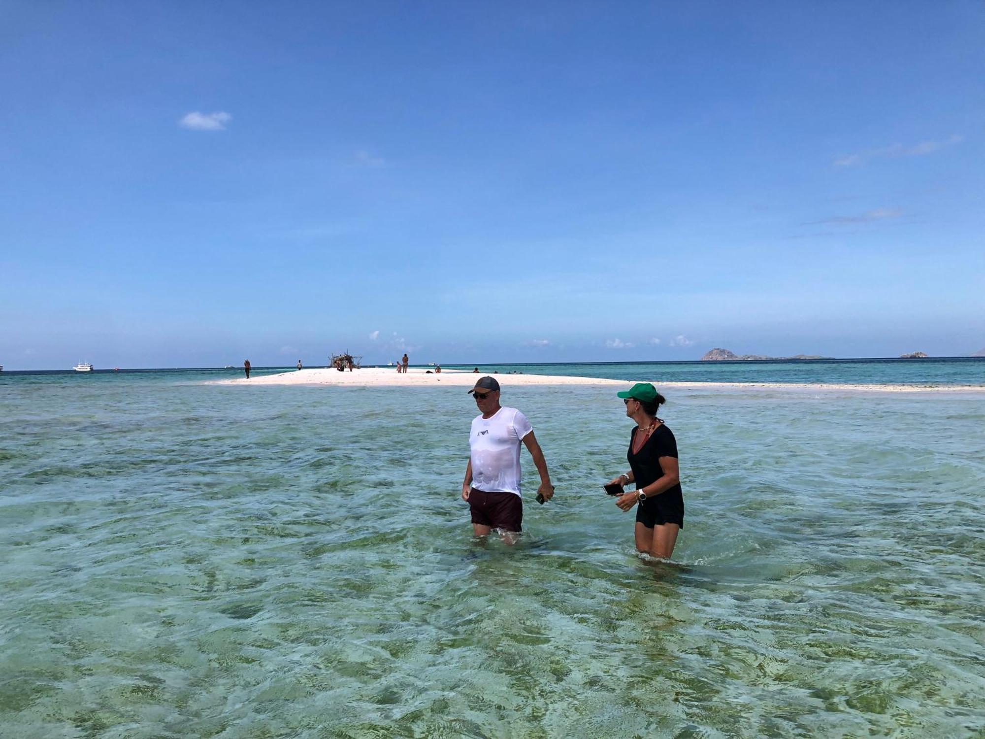Dua Putri Komodo Homestay 外观 照片