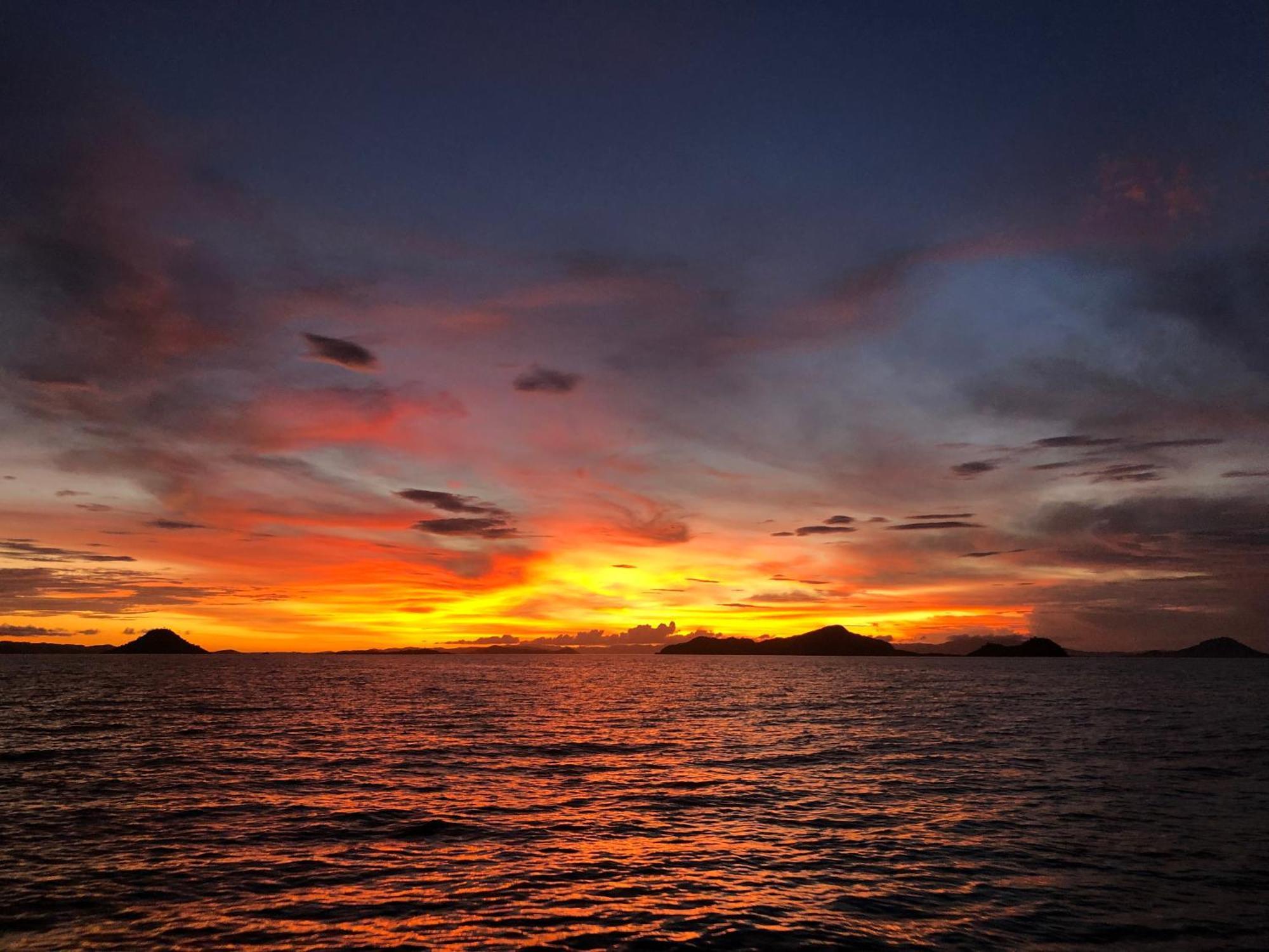 Dua Putri Komodo Homestay 外观 照片