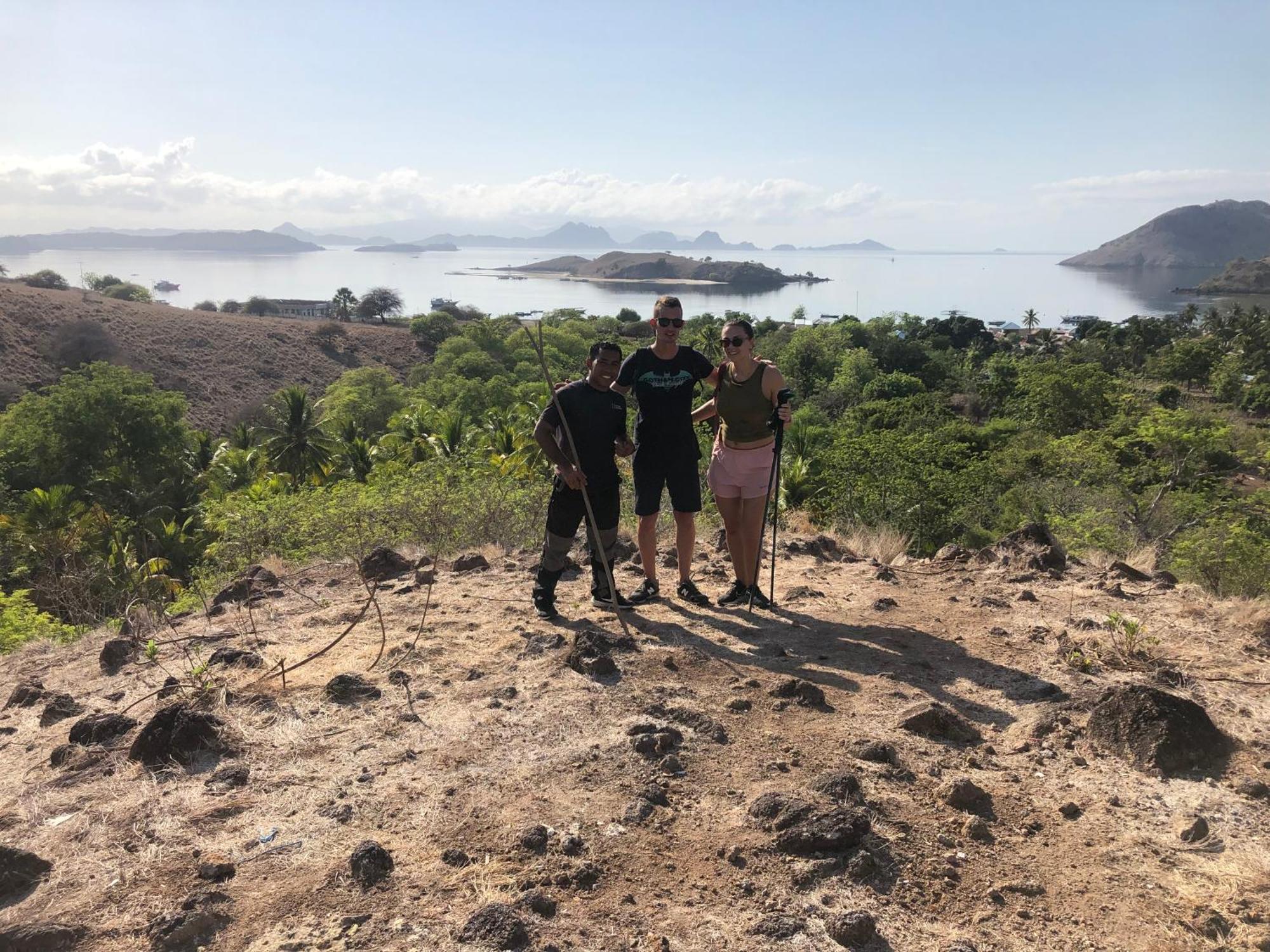 Dua Putri Komodo Homestay 外观 照片
