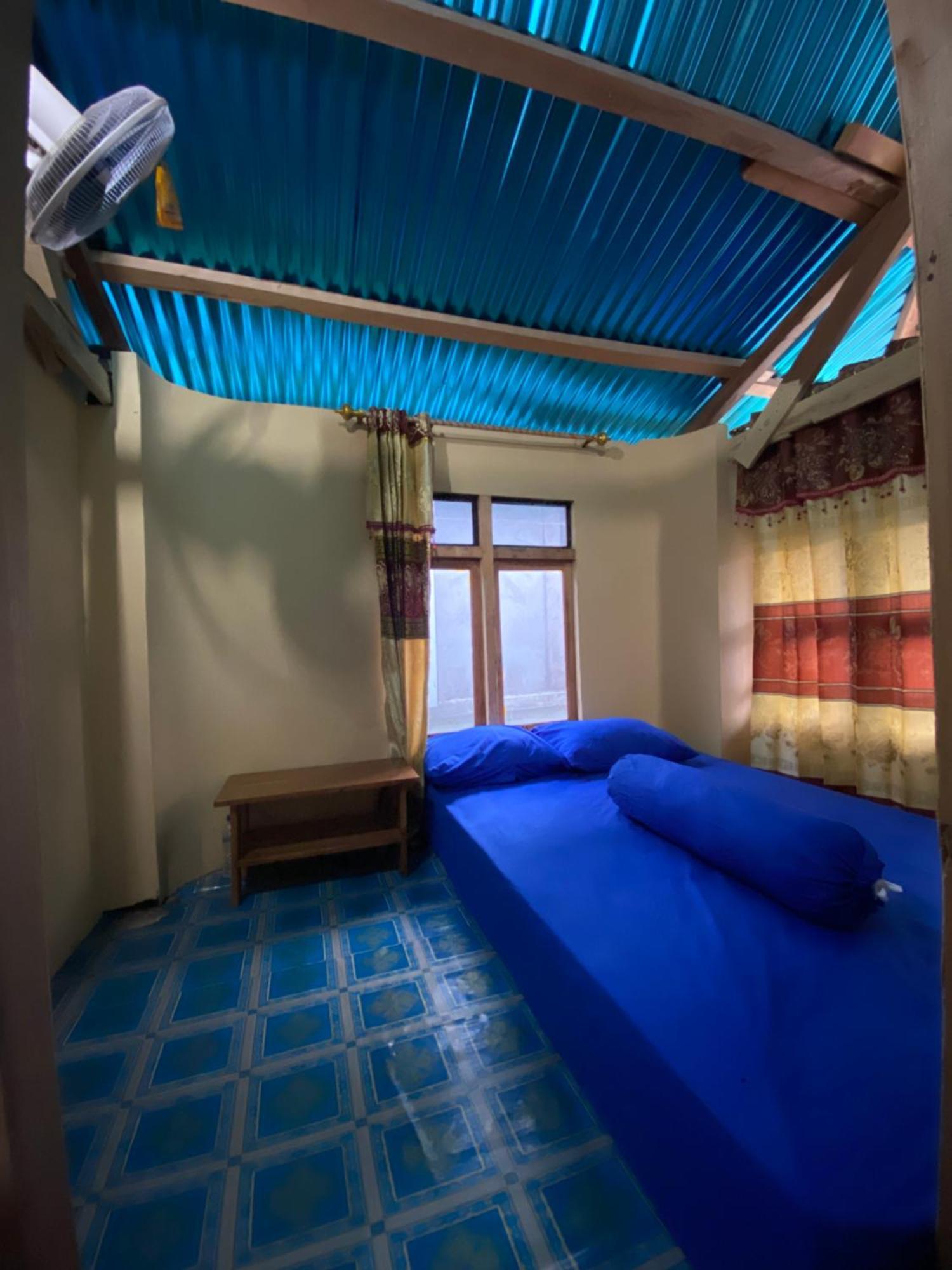 Dua Putri Komodo Homestay 外观 照片
