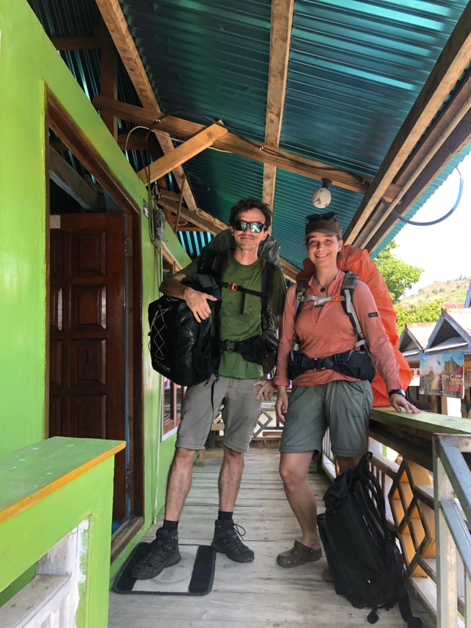 Dua Putri Komodo Homestay 外观 照片