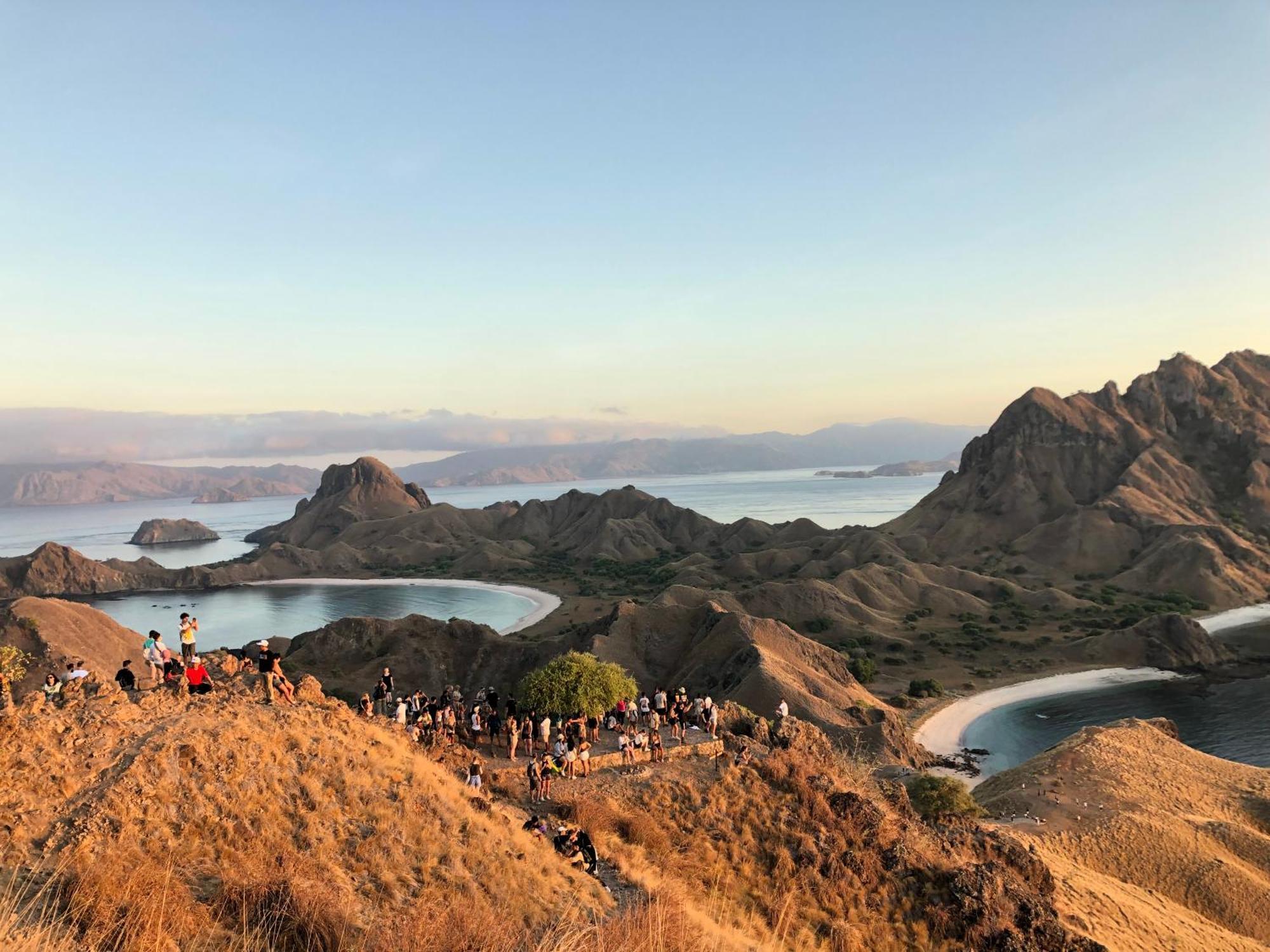 Dua Putri Komodo Homestay 外观 照片